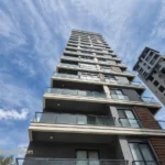 Caddebostan deniz manzaralı 3+1 satılık daire salon aydınlatma