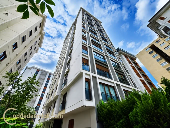 Erenköy otoparklı geniş daire