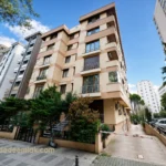 Caddebostan yakını Göztepe Satılık 3+1 Daire, bina dış cephe
