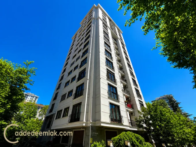 Göztepe satılık 2+1 fırsatı sunan nezih Dilruba Apartmanı dış cephesi.
