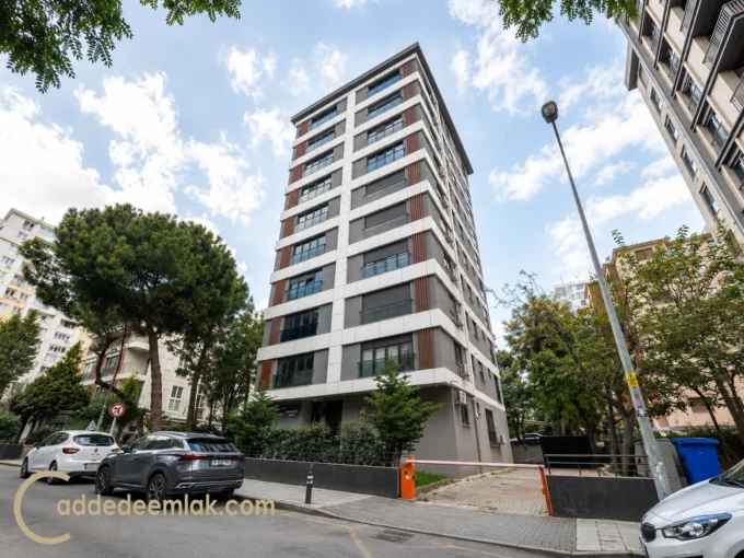 Erenköy Bağdat Caddesine komşu satılık geniş dubleks