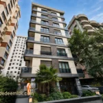 Göztepe Bağdat Caddesine yakın satılık boş 2+1