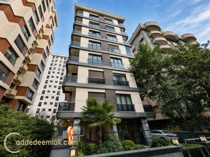 Göztepe Bağdat Caddesine yakın satılık boş 2+1