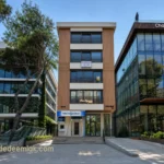 uadiye Bağdat Caddesi üzerinde satılık sıfır ofis