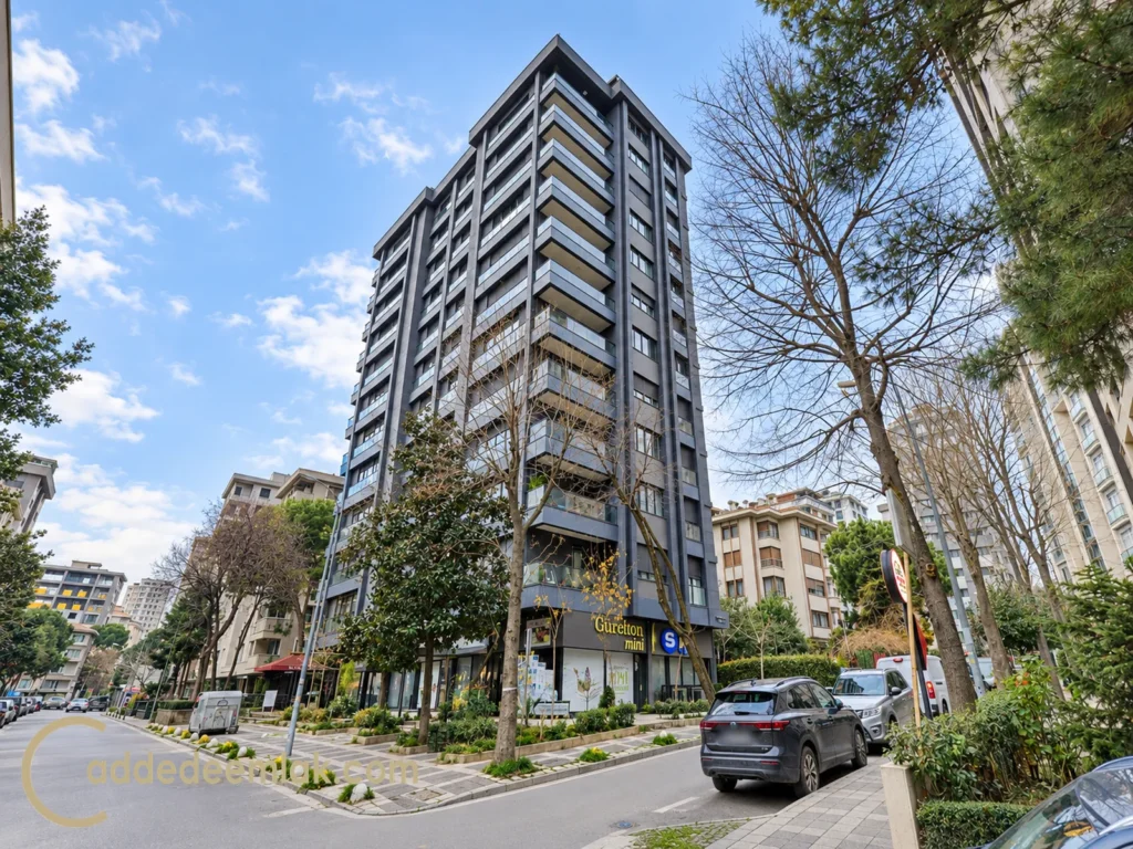 Suadiye 45m2 salonlu satılık lüks 4+1 | Akkurt Sokak Alpsar Apt